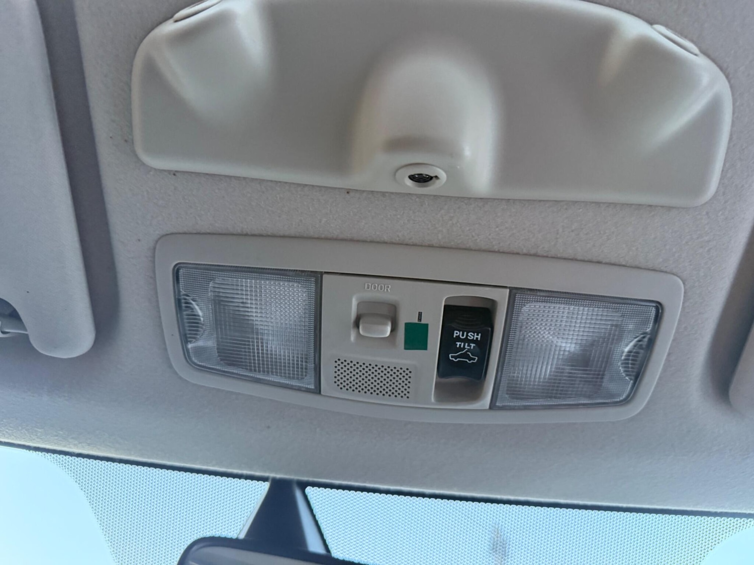 Used Mitsubishi Outlander 2015 for sale - 76987947: Photo 20