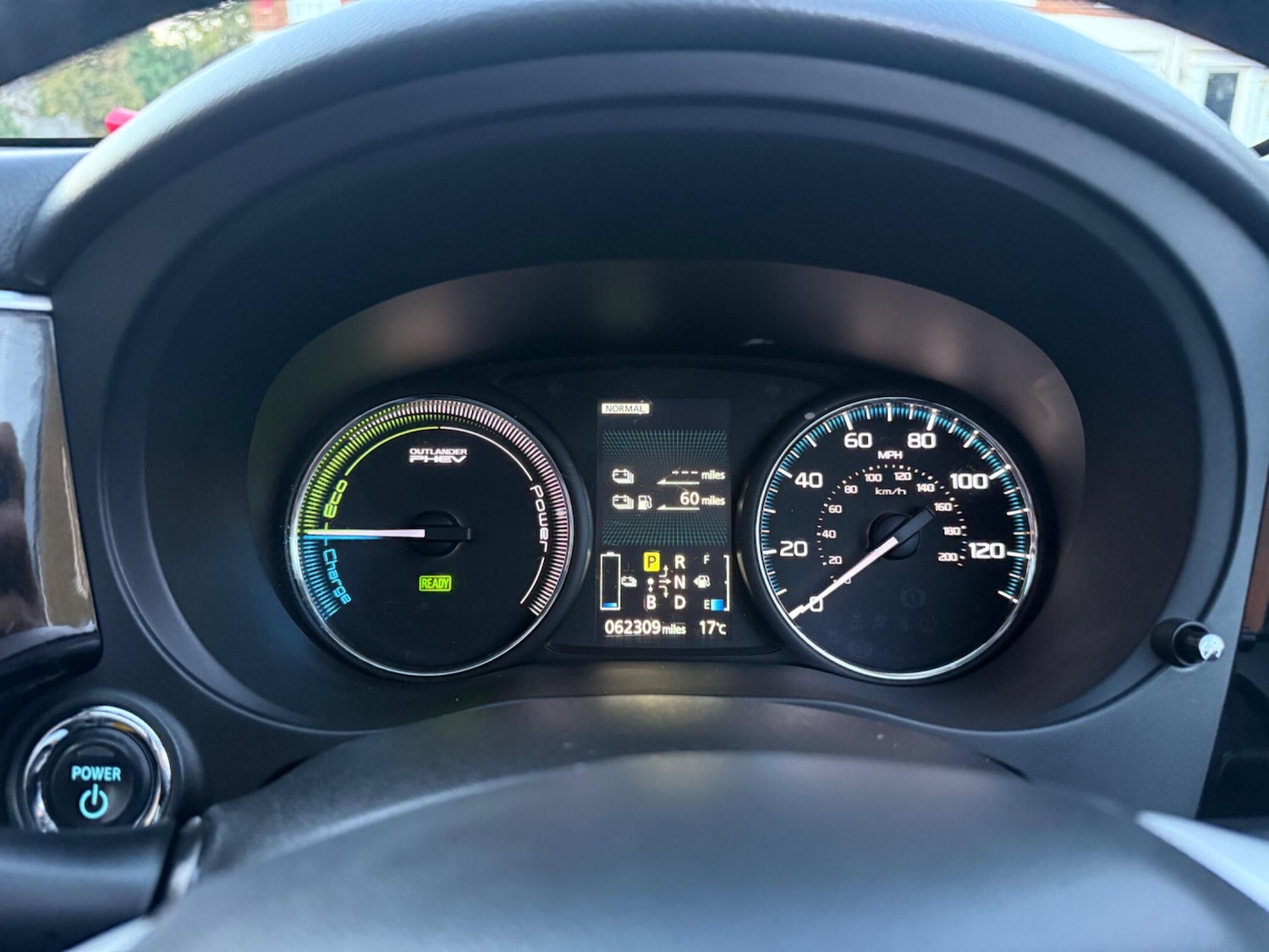 Used Mitsubishi Outlander 2015 for sale - 76987947: Photo 23