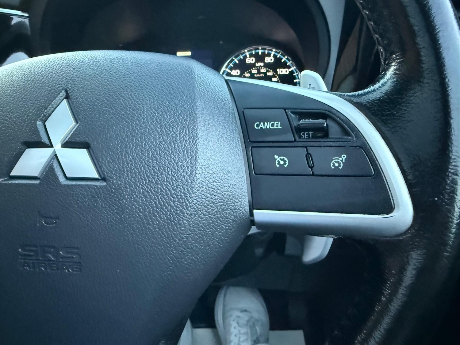 Used Mitsubishi Outlander 2015 for sale - 76987947: Photo 30