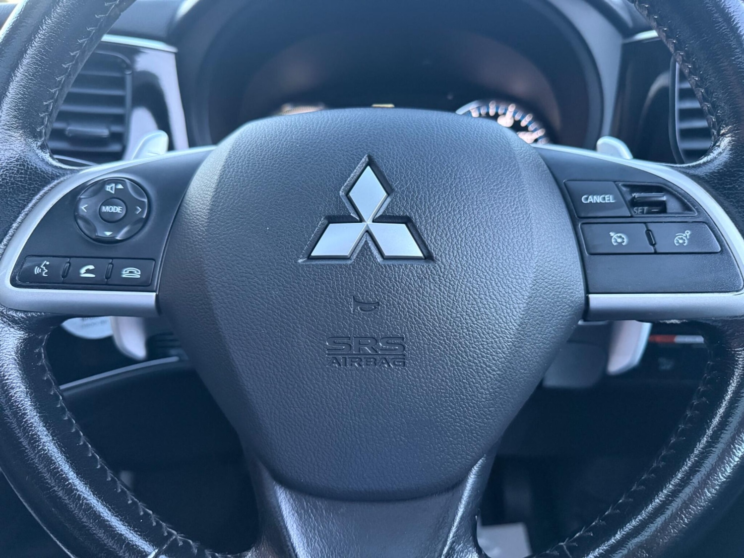 Used Mitsubishi Outlander 2015 for sale - 76987947: Photo 32