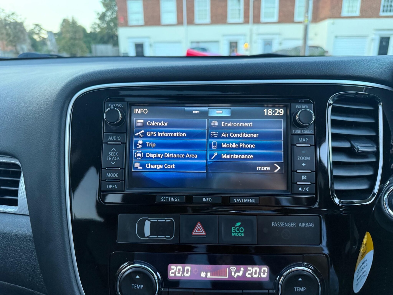 Used Mitsubishi Outlander 2015 for sale - 76987947: Photo 42