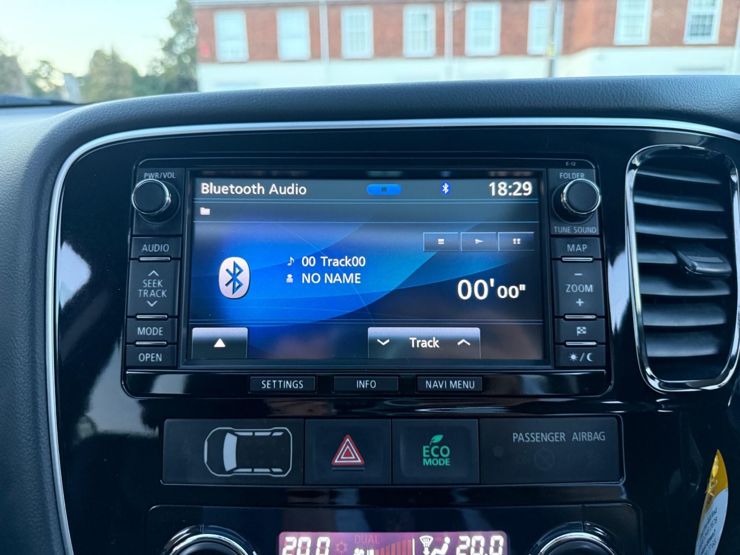 Used Mitsubishi Outlander 2015 for sale - 76987947: Photo 48