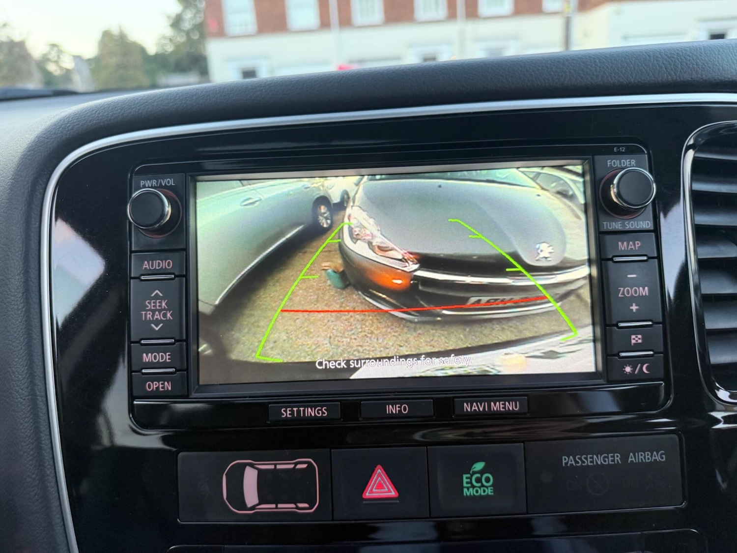 Used Mitsubishi Outlander 2015 for sale - 76987947: Photo 50