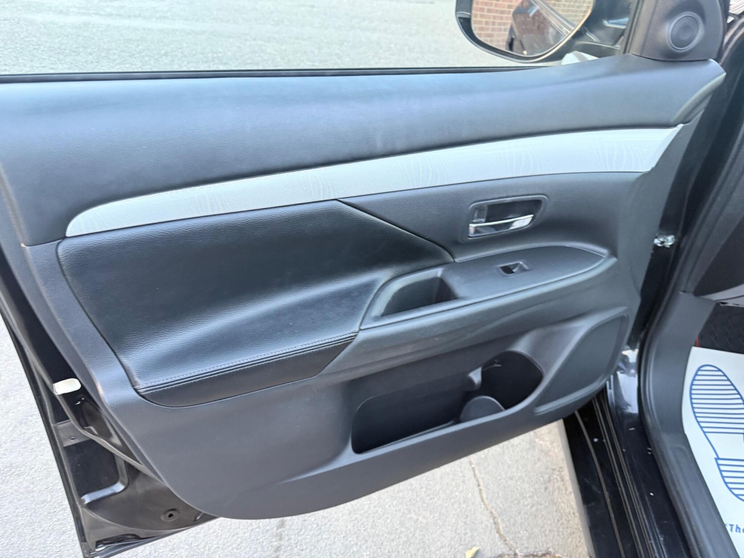 Used Mitsubishi Outlander 2015 for sale - 76987947: Photo 73