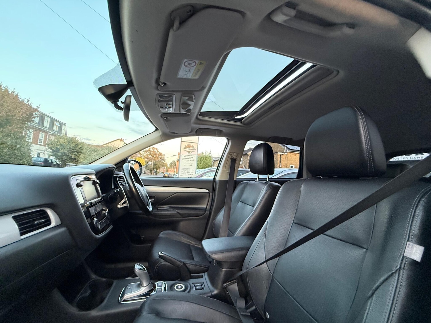 Used Mitsubishi Outlander 2015 for sale - 76987947: Photo 75