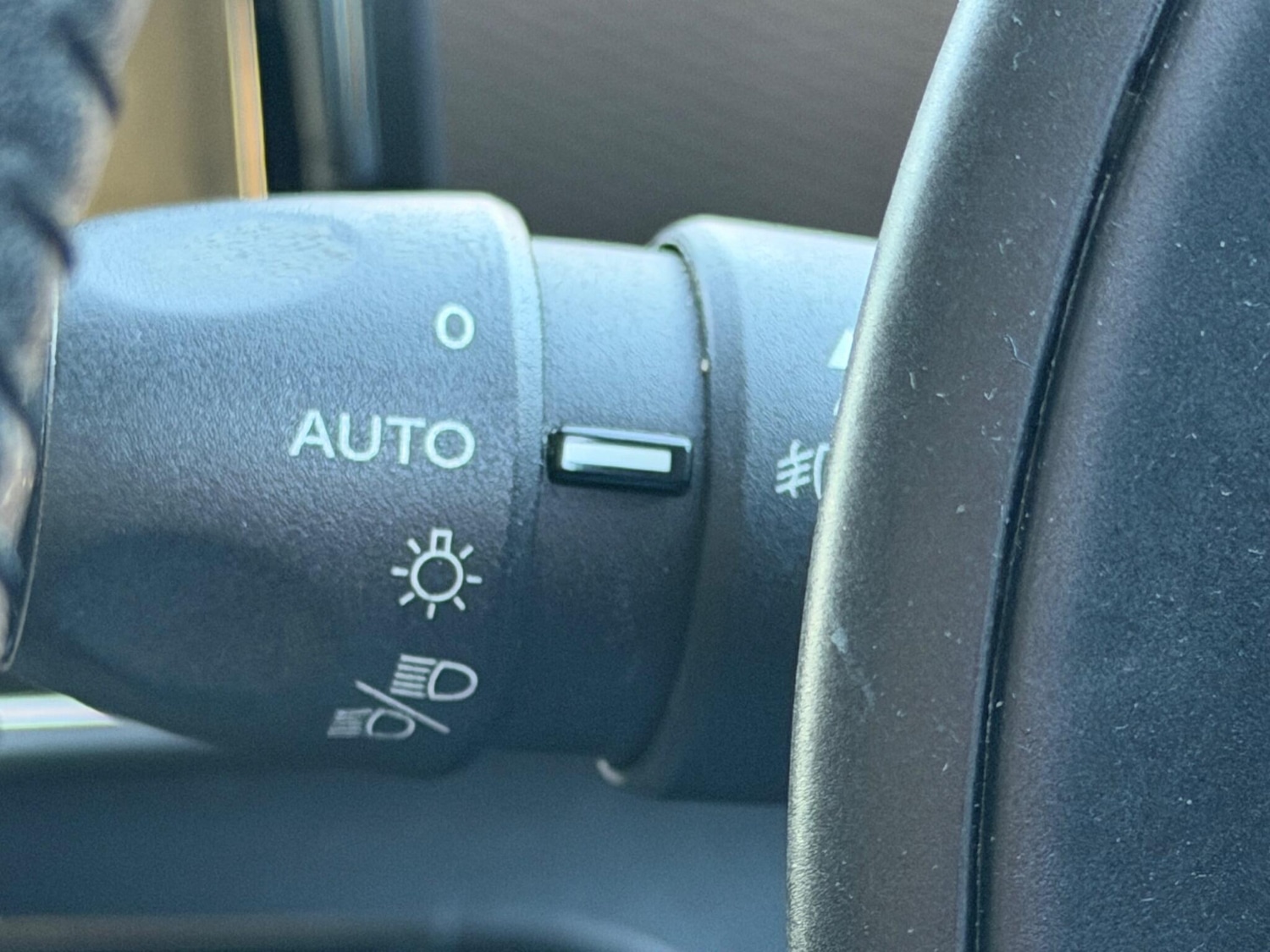 Used Citroen C4 Cactus 2015 for sale - 77060358: Photo 21