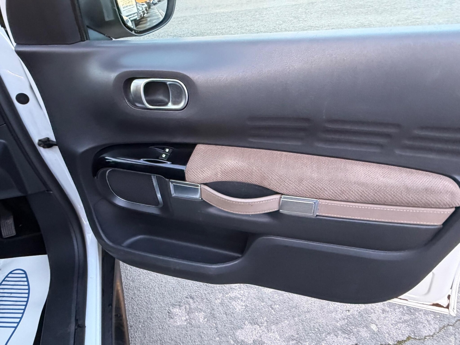 Used Citroen C4 Cactus 2015 for sale - 77060358: Photo 31