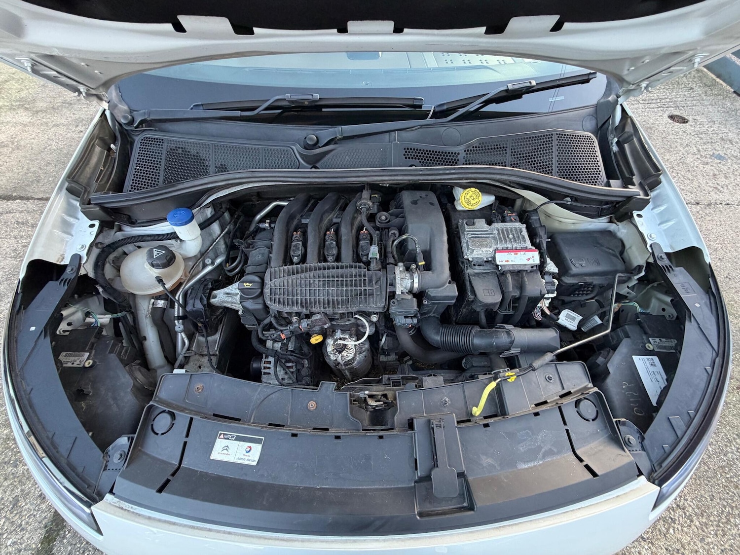 Used Citroen C4 Cactus 2015 for sale - 77060358: Photo 32