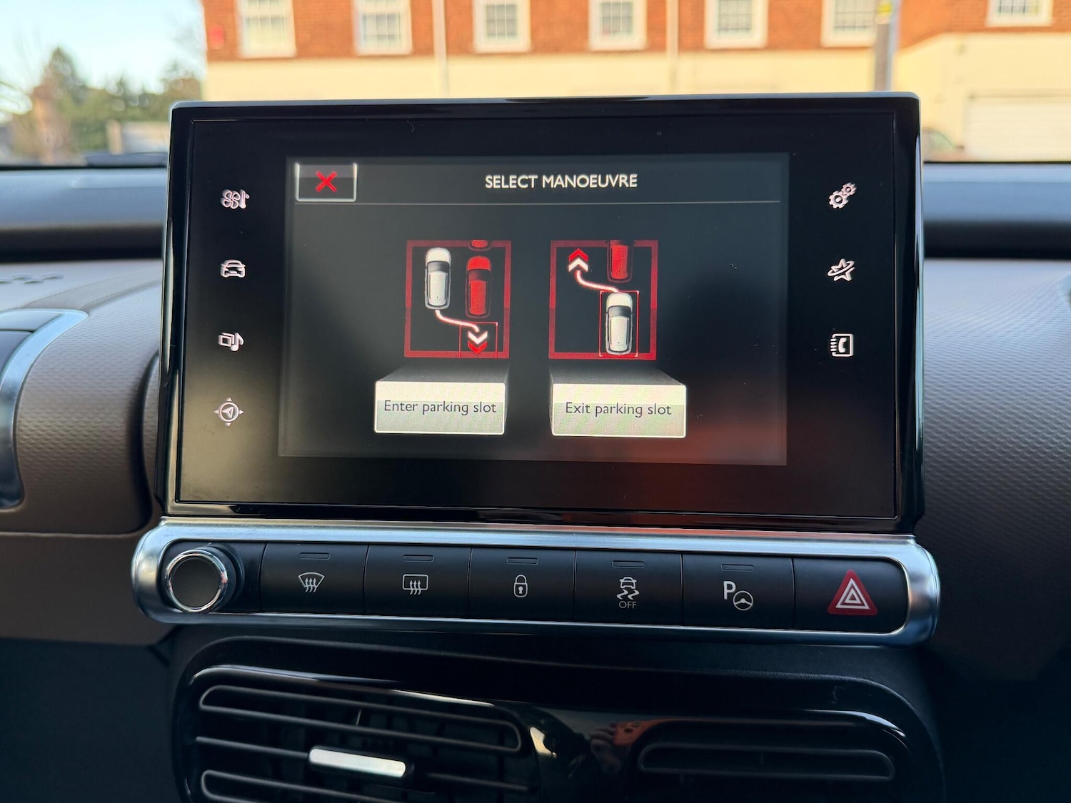 Used Citroen C4 Cactus 2015 for sale - 77060358: Photo 34