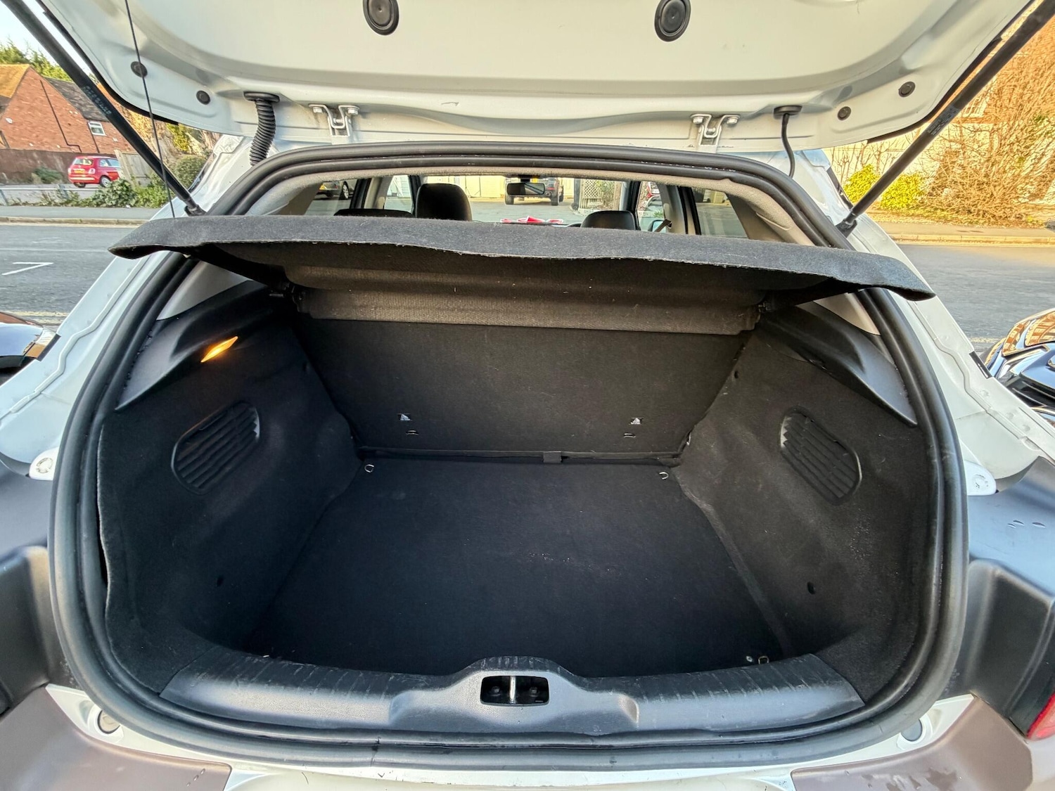 Used Citroen C4 Cactus 2015 for sale - 77060358: Photo 50