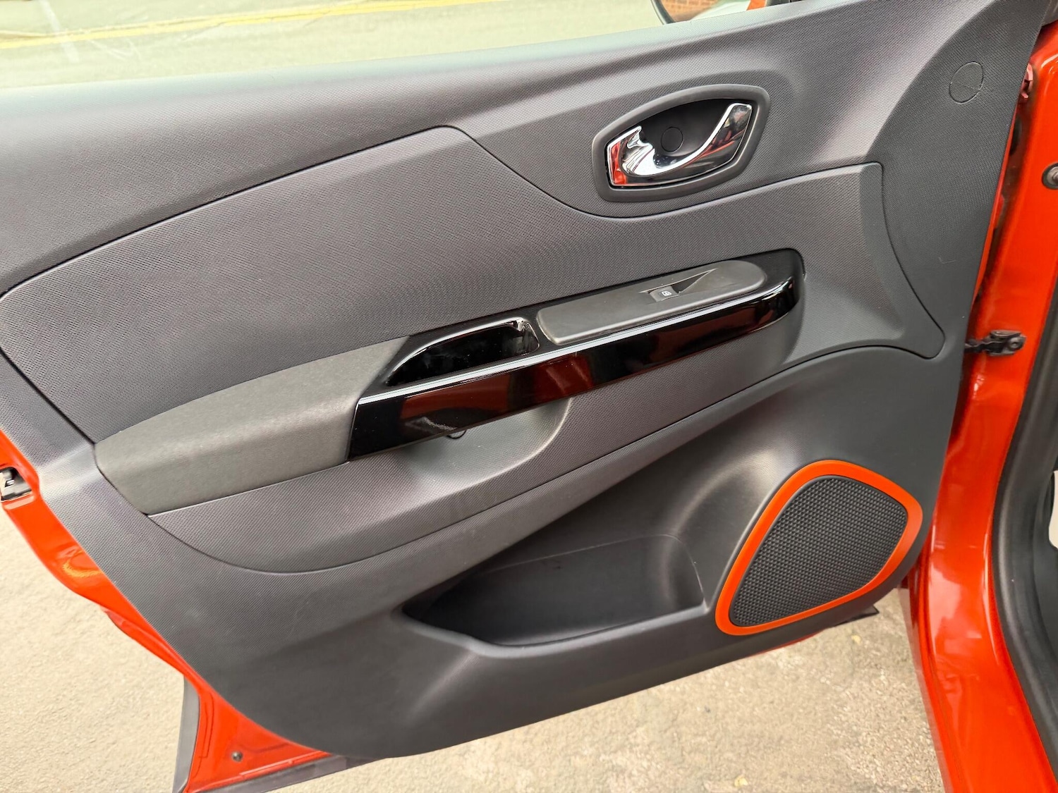 Used Renault Captur 2014 for sale - 77538523: Photo 36