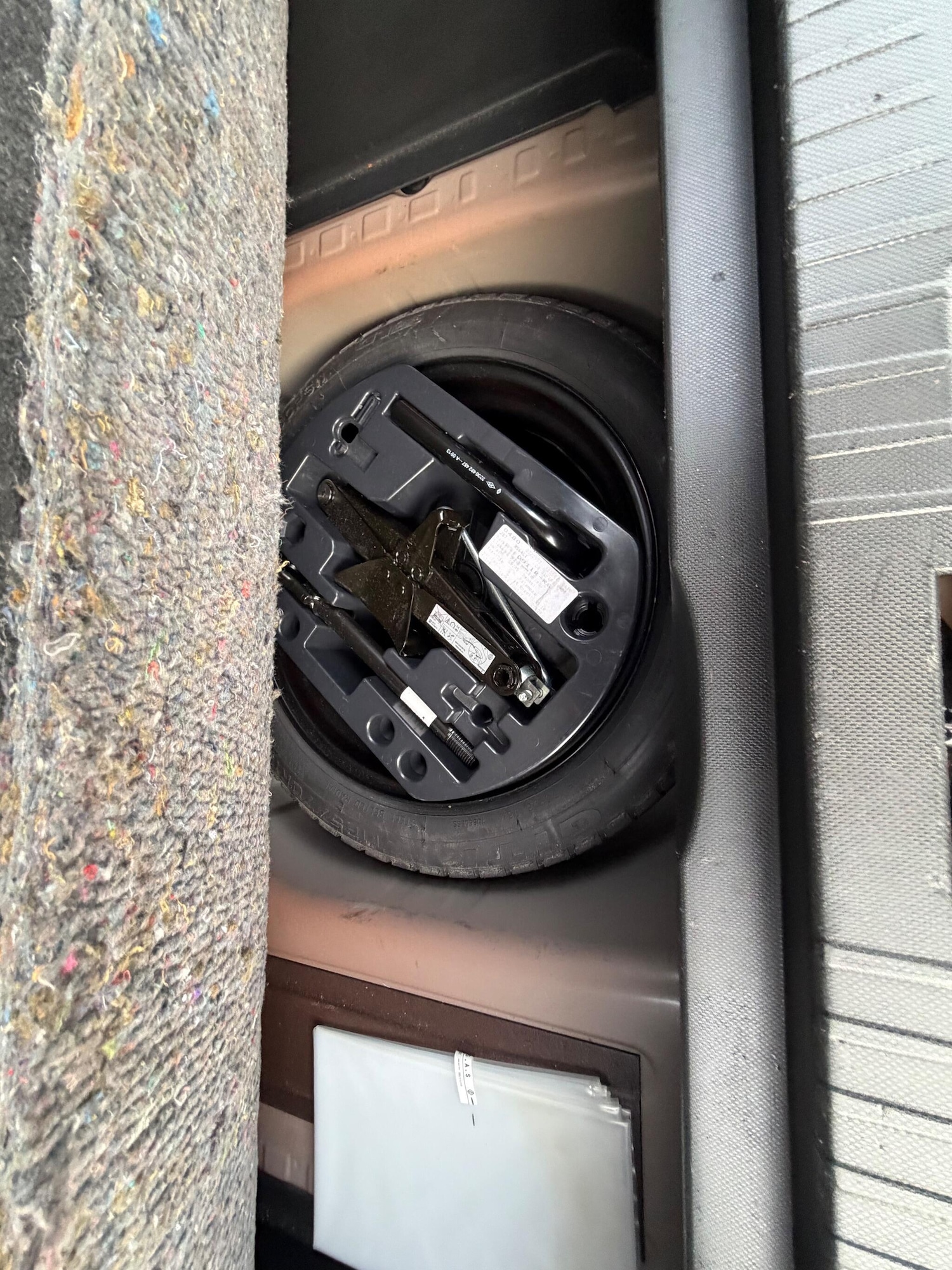 Used Renault Captur 2014 for sale - 77538523: Photo 60