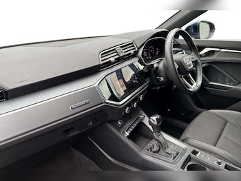 Used Audi Q3 2023 for sale - 78119176: Photo