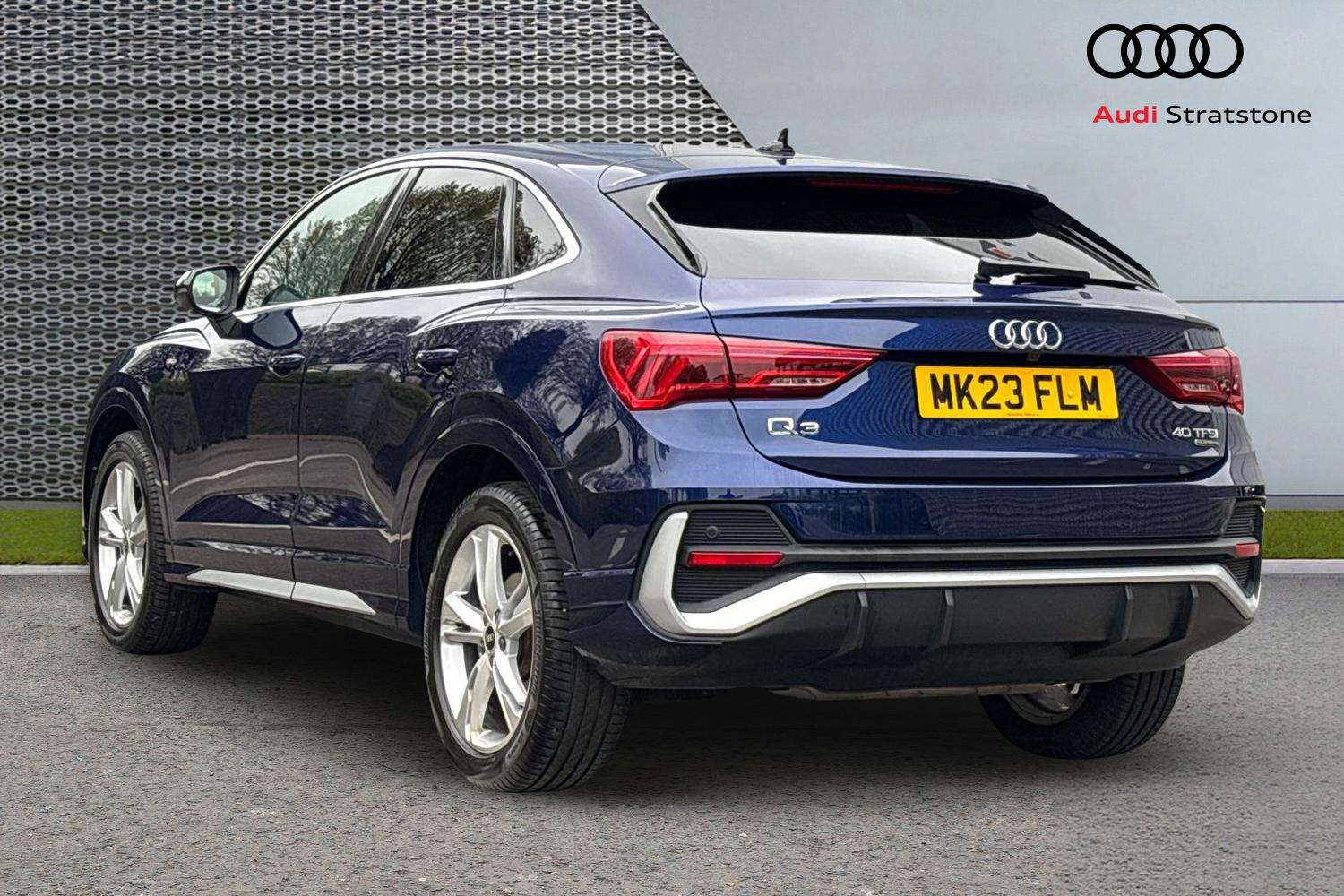 Used Audi Q3 2023 for sale - 78119176: Photo 3