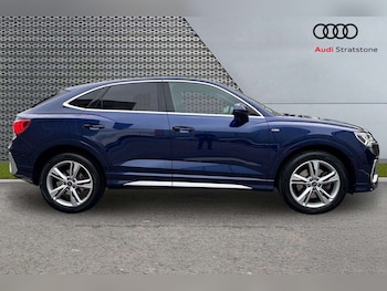 Used Audi Q3 2023 for sale - 78119176: Photo
