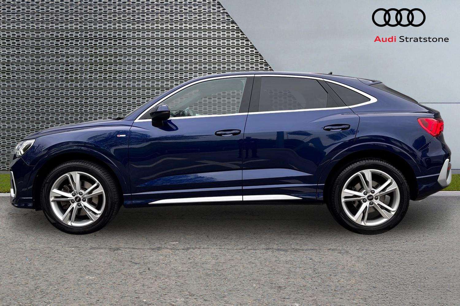 Used Audi Q3 2023 for sale - 78119176: Photo 8