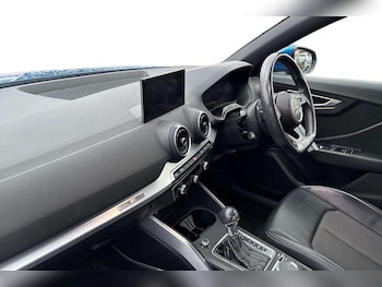 Used Audi Q2 2017 for sale - 76955281: Photo