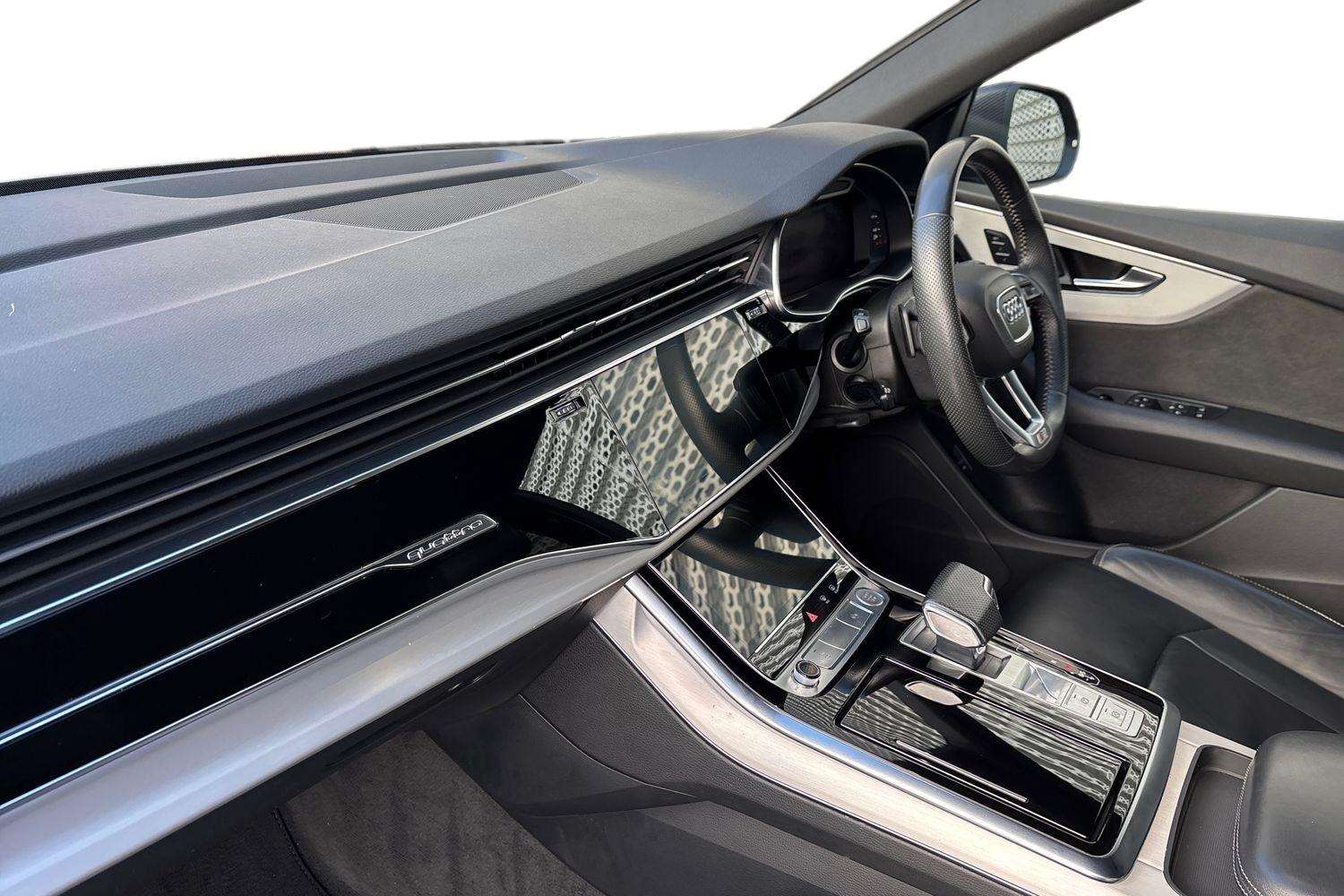 Used Audi Q8 2020 for sale - 78173429: Photo 2