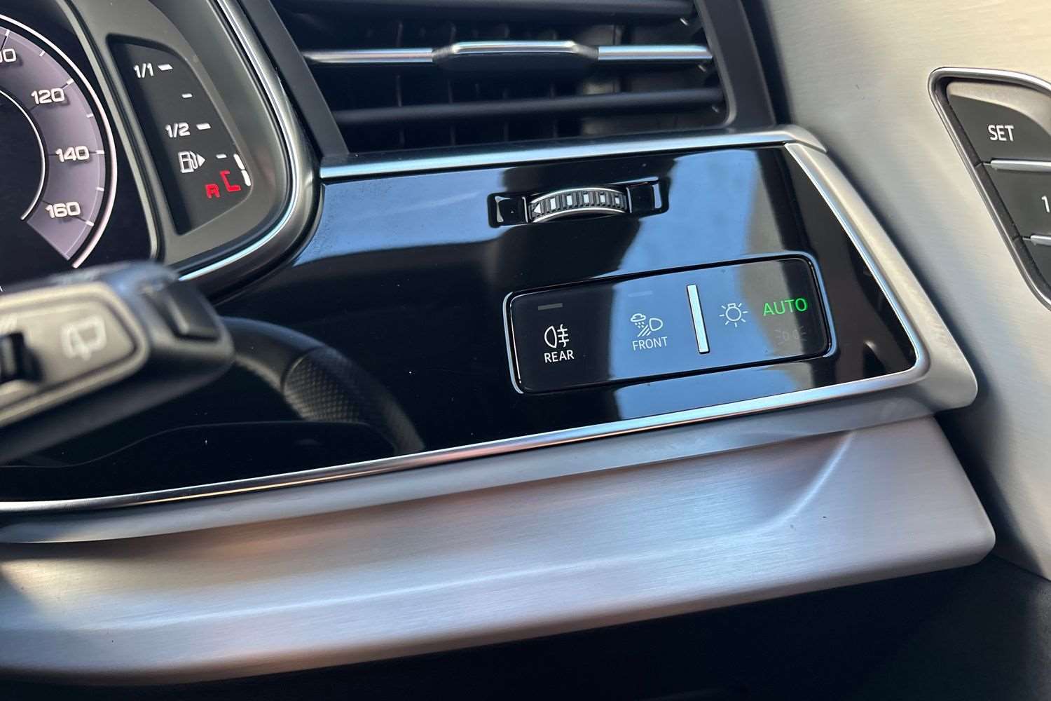 Used Audi Q8 2020 for sale - 78173429: Photo 34