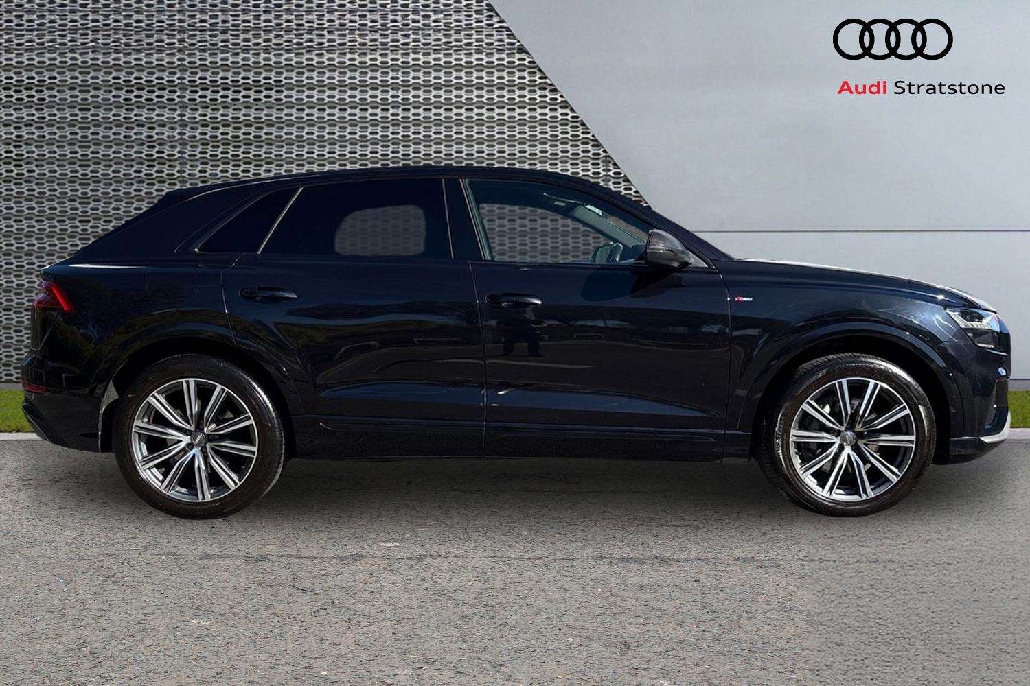 Used Audi Q8 2020 for sale - 78173429: Photo 4
