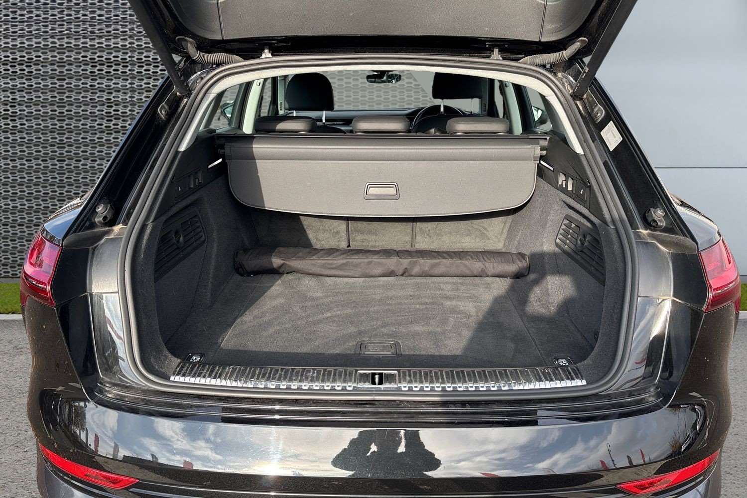 Used Audi e-tron 2021 for sale - 76587645: Photo 13