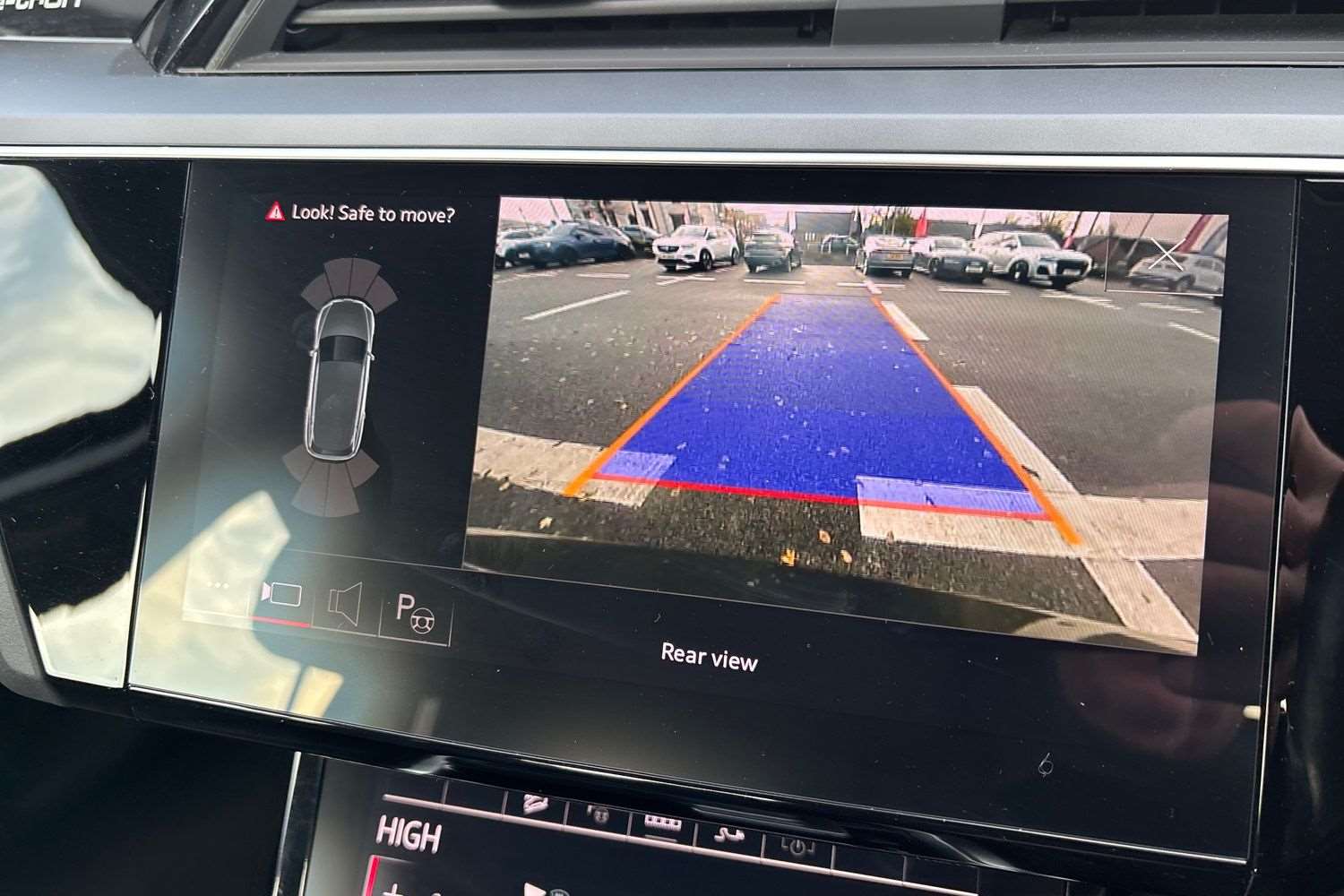 Used Audi e-tron 2021 for sale - 76587645: Photo 26