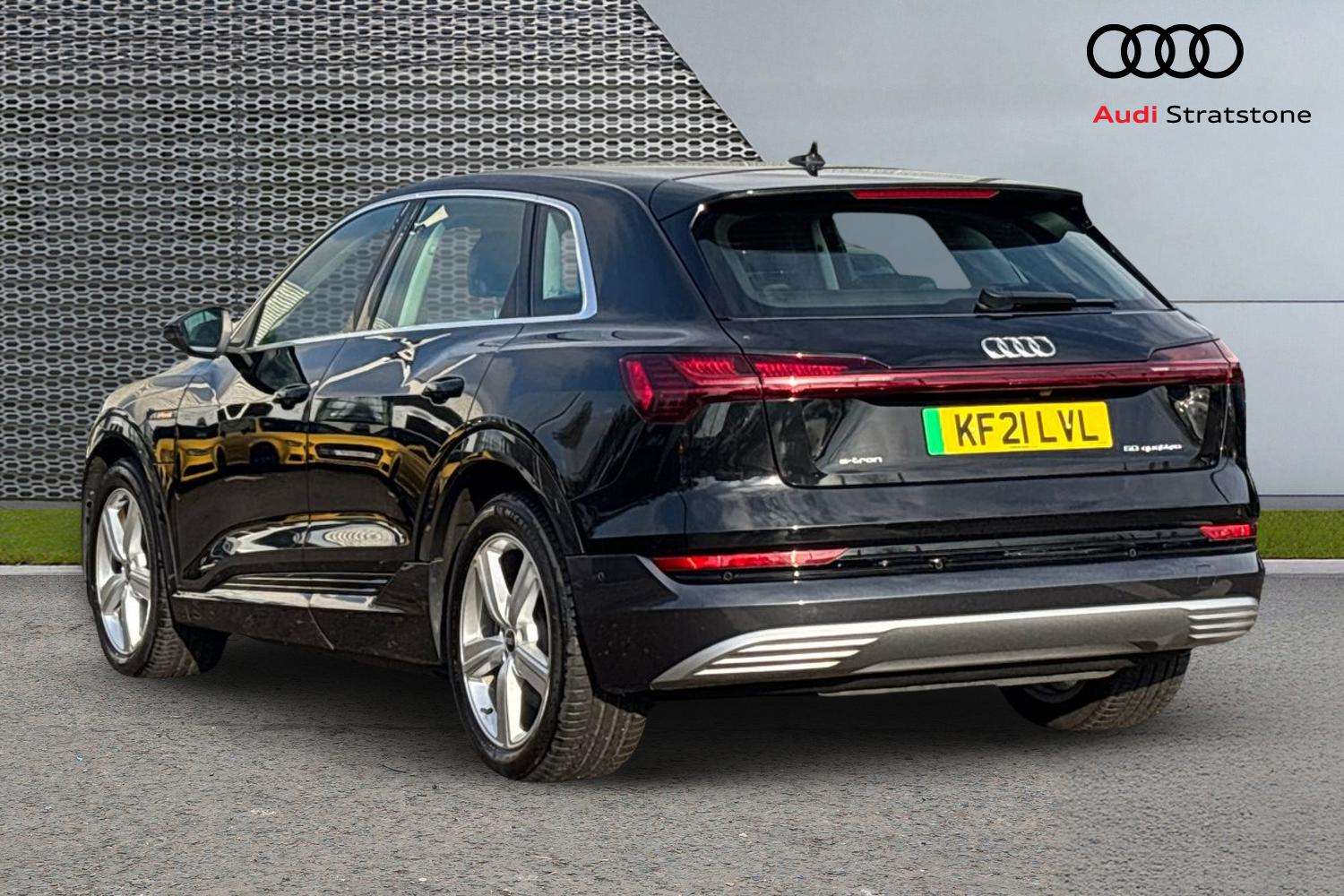 Used Audi e-tron 2021 for sale - 76587645: Photo 3