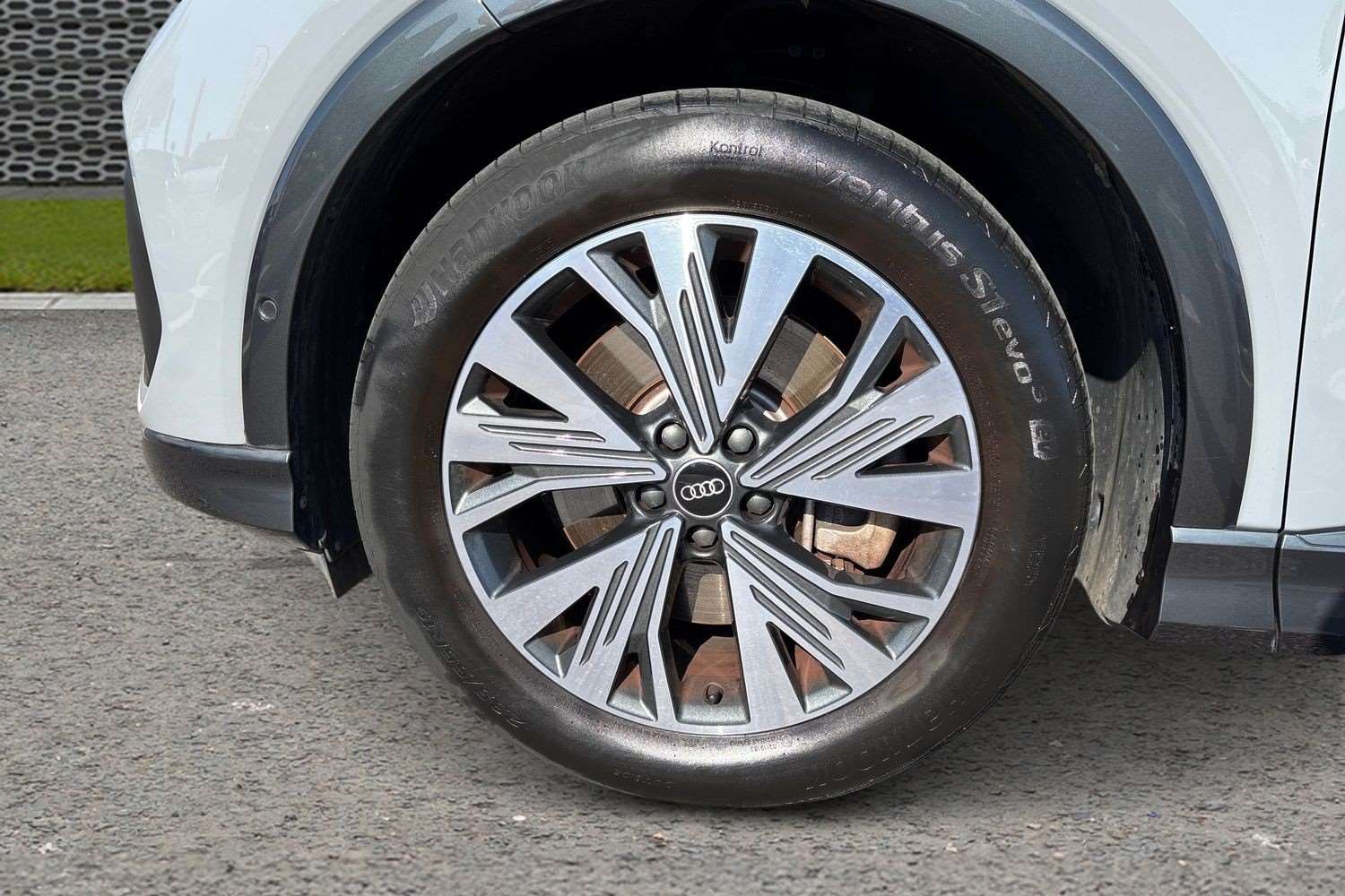 Used Audi Q4 e-tron 2023 for sale - 77995861: Photo 11