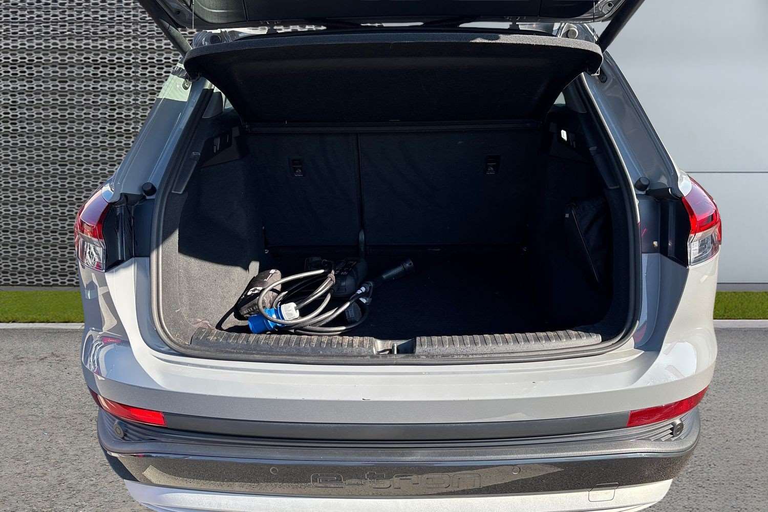 Used Audi Q4 e-tron 2023 for sale - 77995861: Photo 13
