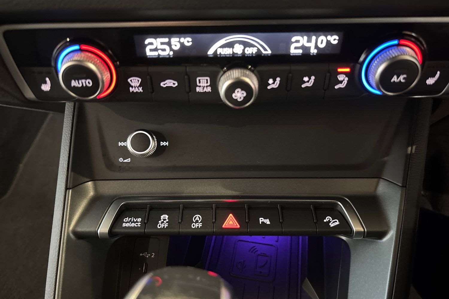 Used Audi Q3 2024 for sale - 76075407: Photo 29