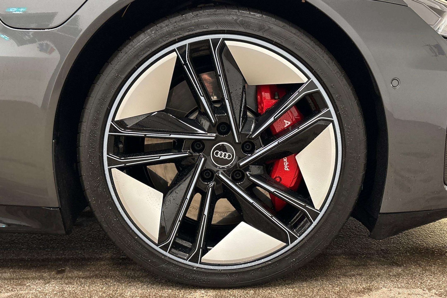 Used Audi RS e-tron GT 2021 for sale - 77270169: Photo 5