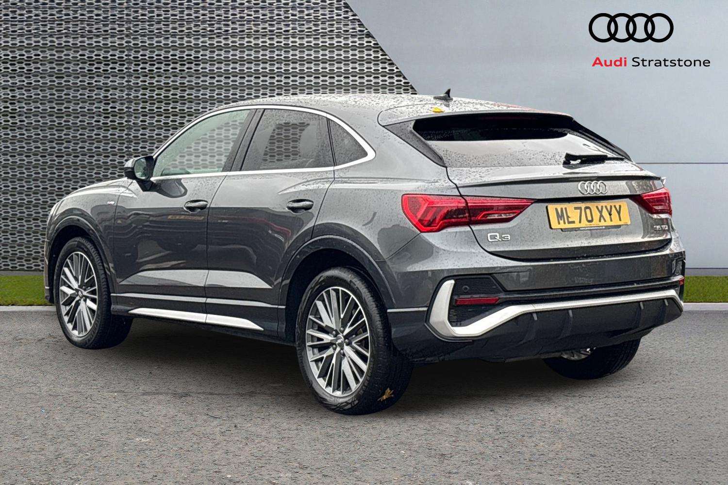 Used Audi Q3 2020 for sale - 76249050: Photo 3