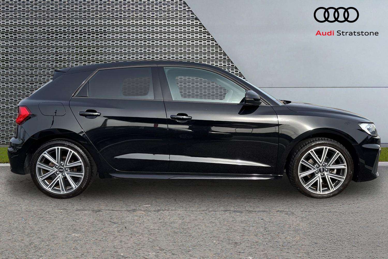 Used Audi A1 2023 for sale - 78209341: Photo 4