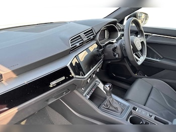 Used Audi Q3 2025 for sale - 75846263: Photo