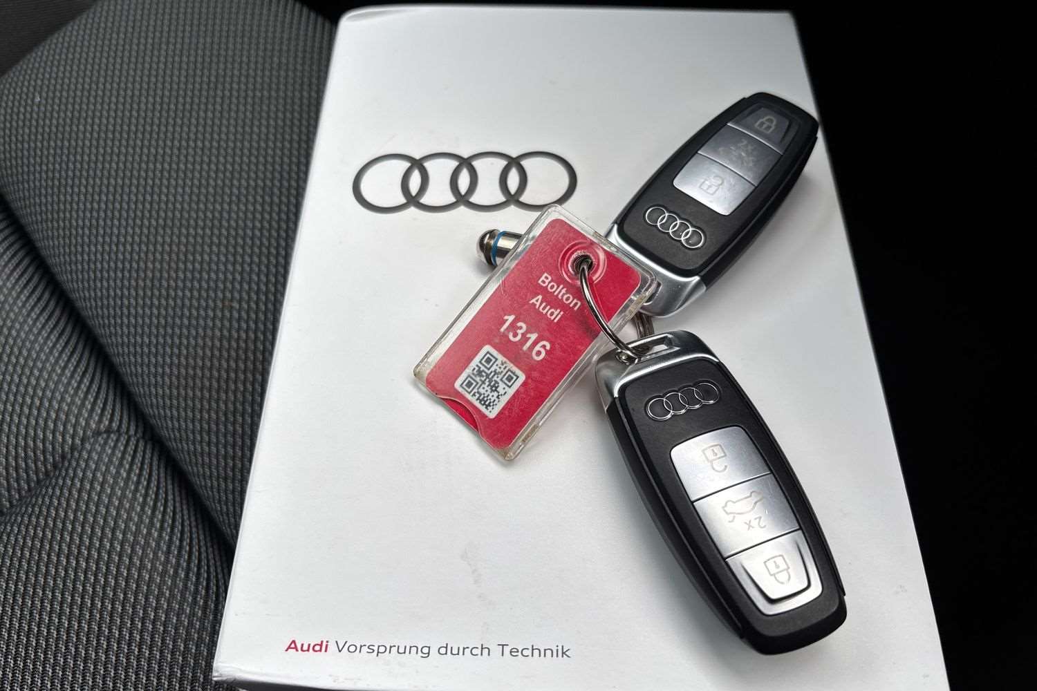 Used Audi Q4 e-tron 2022 for sale - 78119261: Photo 25