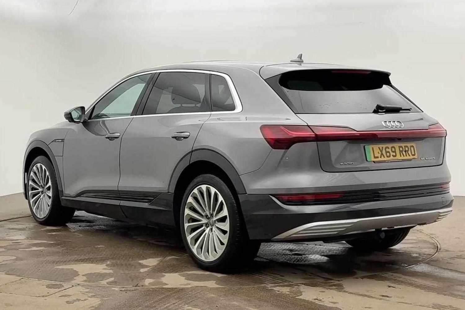 Used Audi e-tron 2019 for sale - 77741046: Photo 3