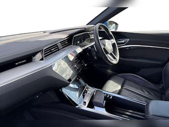 Used Audi Q8 2023 for sale - 79784365: Photo