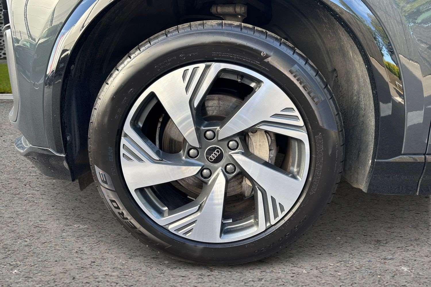 Used Audi Q6 e-tron 2024 for sale - 78173421: Photo 11