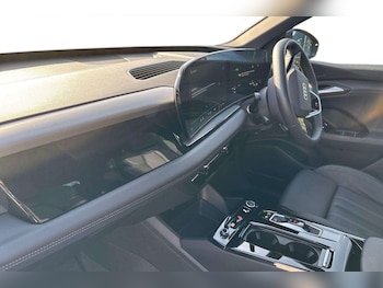 Used Audi Q6 e-tron 2024 for sale - 78173421: Photo