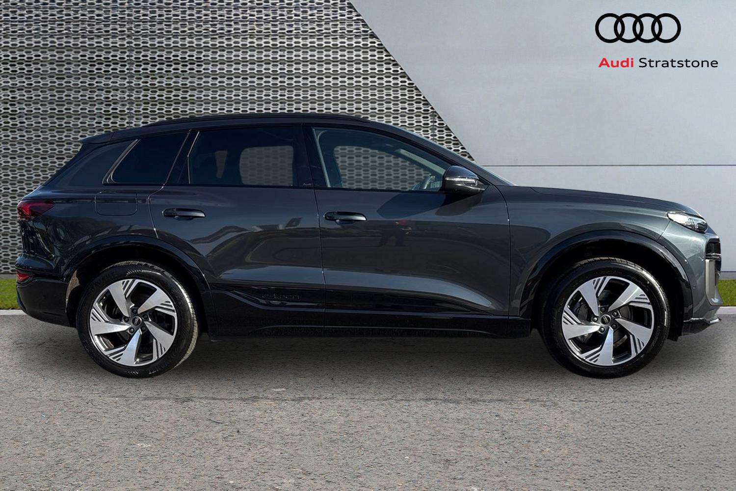 Used Audi Q6 e-tron 2024 for sale - 78173421: Photo 4