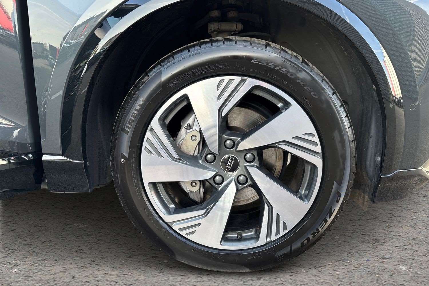 Used Audi Q6 e-tron 2024 for sale - 78173421: Photo 5