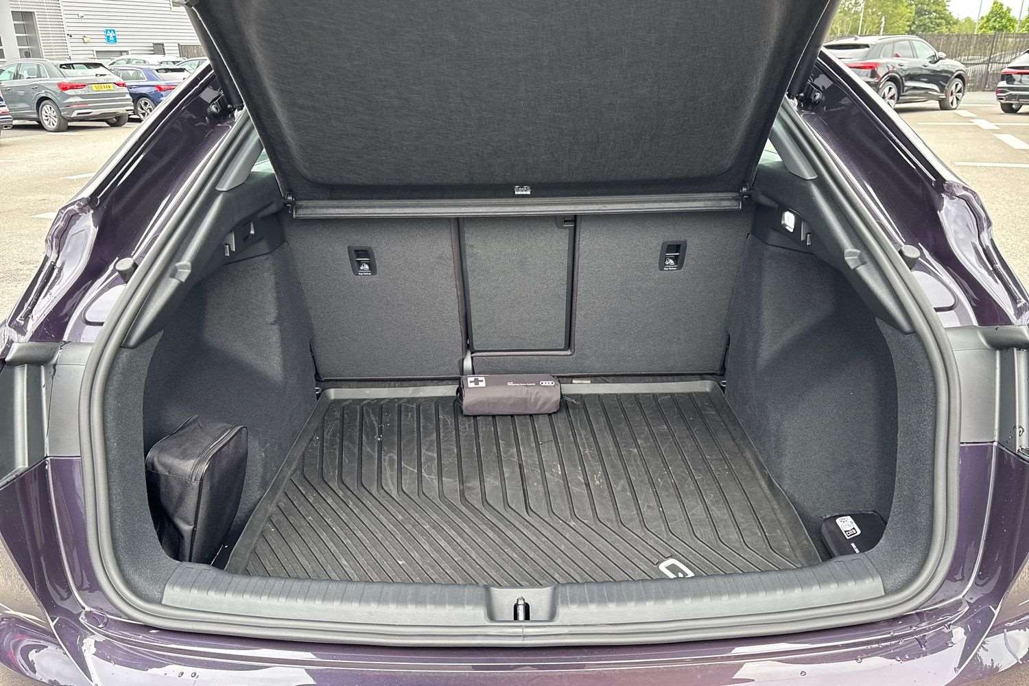 Used Audi Q4 e-tron 2025 for sale - 76113475: Photo 11