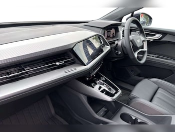 Used Audi Q4 e-tron 2025 for sale - 76113475: Photo 2