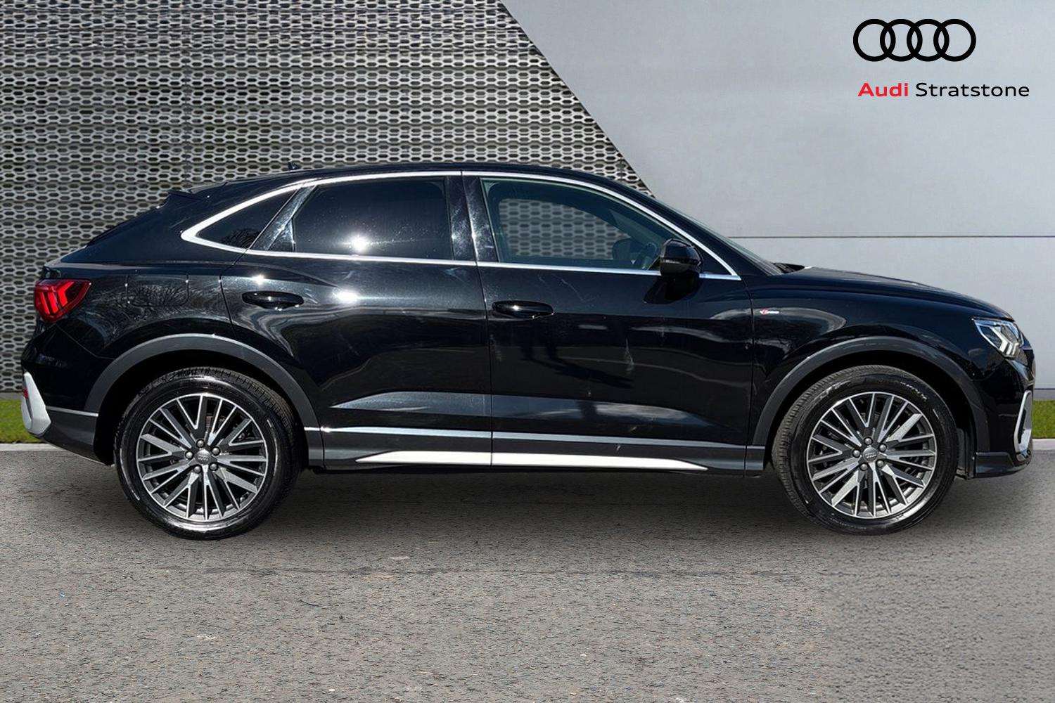 Used Audi Q3 2020 for sale - 78118551: Photo 4