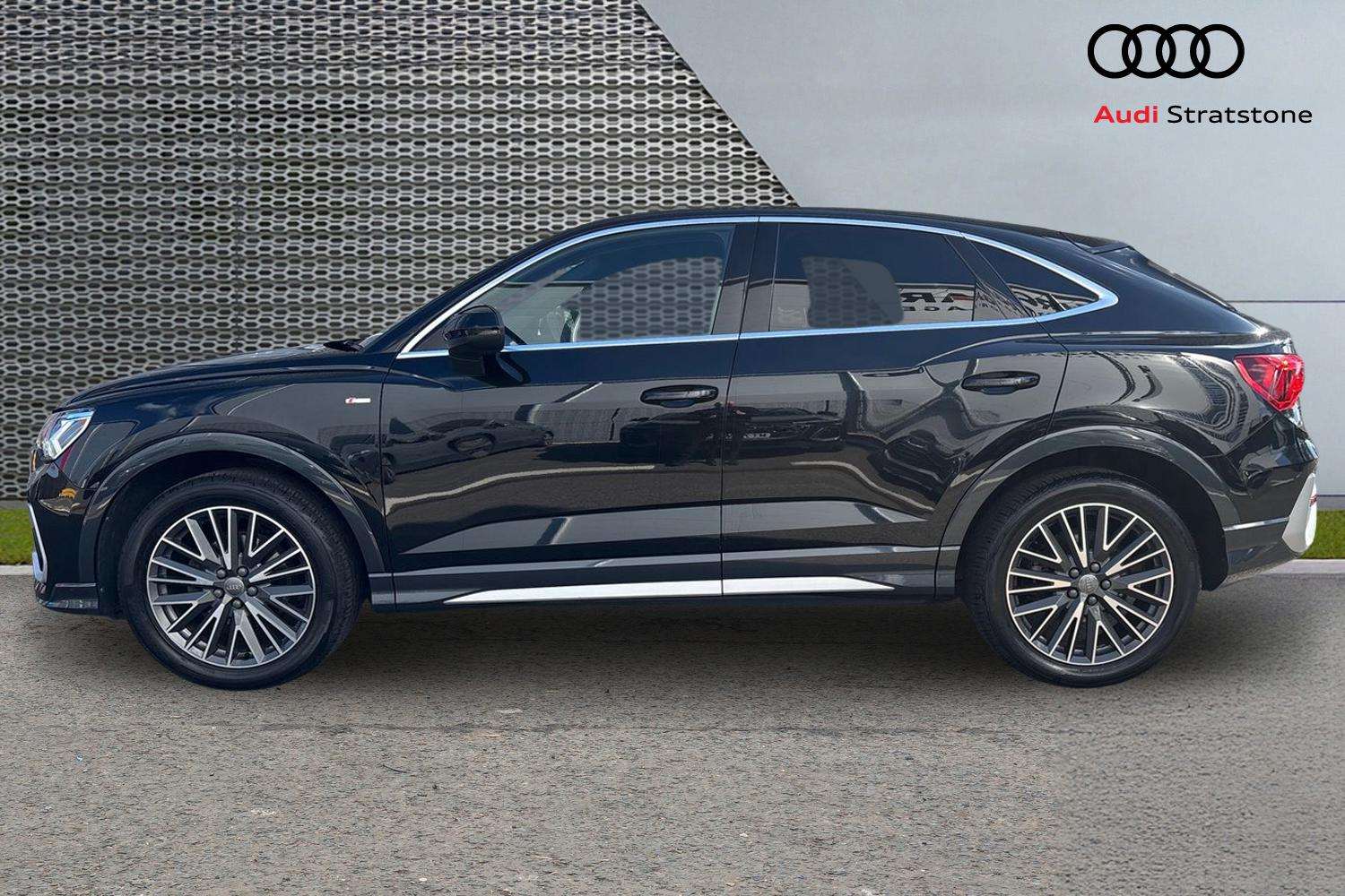 Used Audi Q3 2020 for sale - 78118551: Photo 8