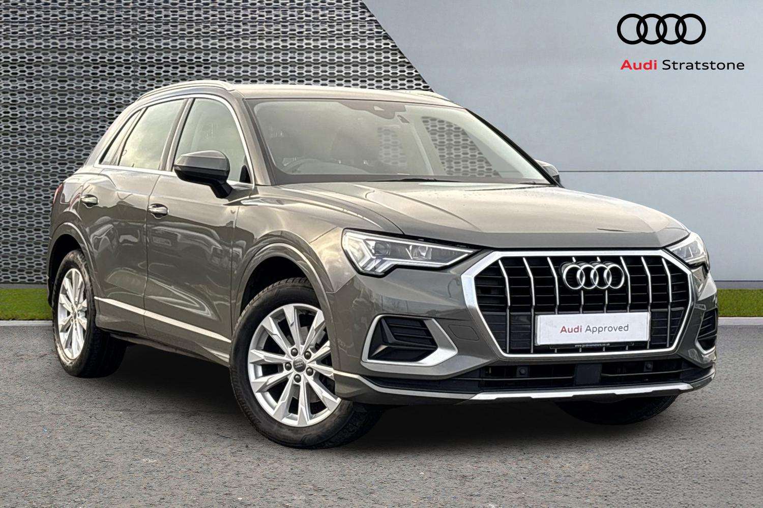 Used Audi Q3 2019 for sale - 76774135: Photo 1