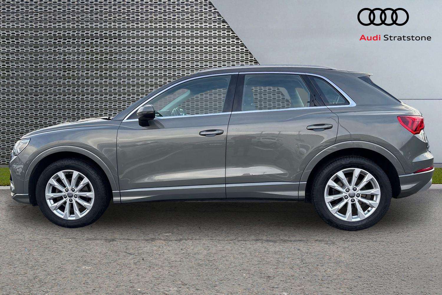 Used Audi Q3 2019 for sale - 76774135: Photo 8