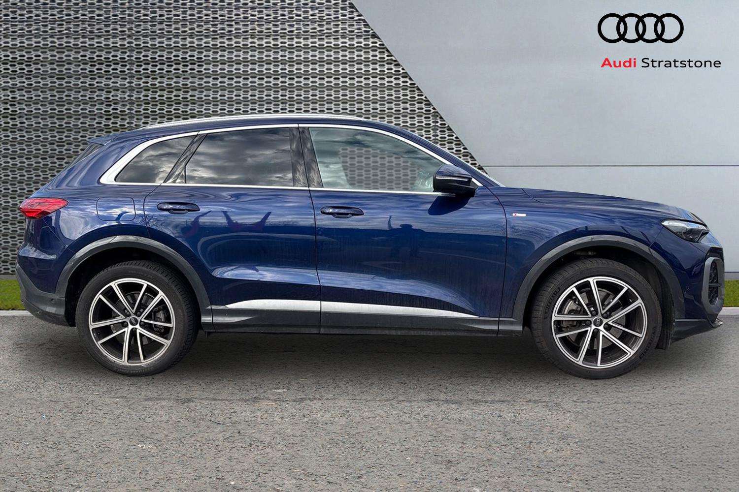 Used Audi Q5 2025 for sale - 77856386: Photo 4