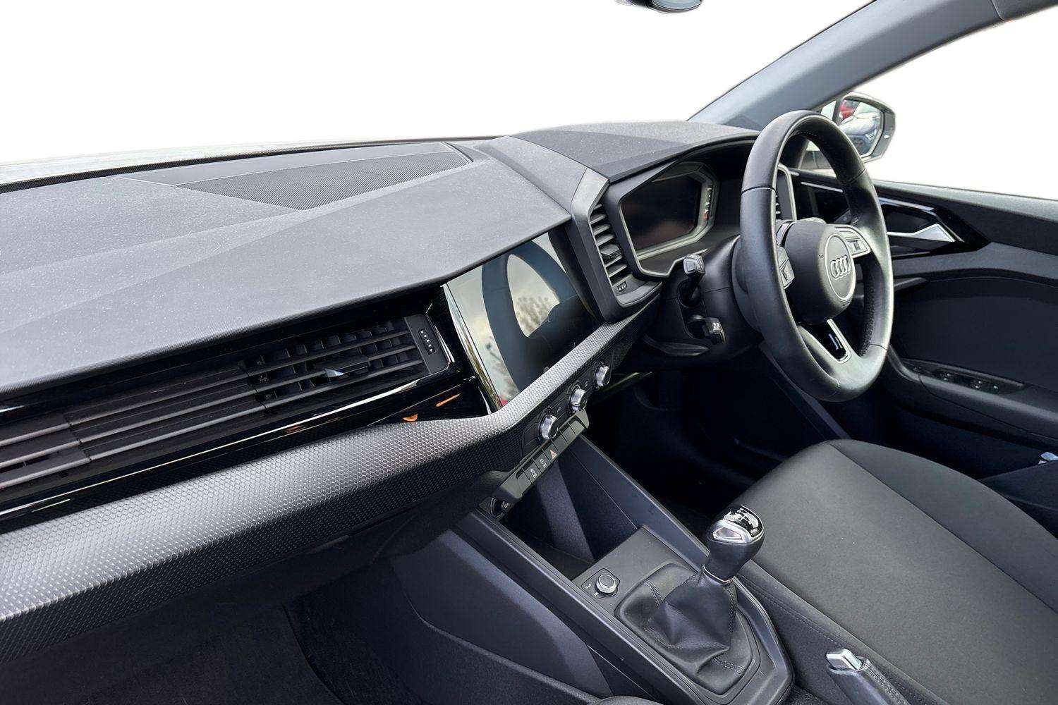 Used Audi A1 2023 for sale - 76373749: Photo 2