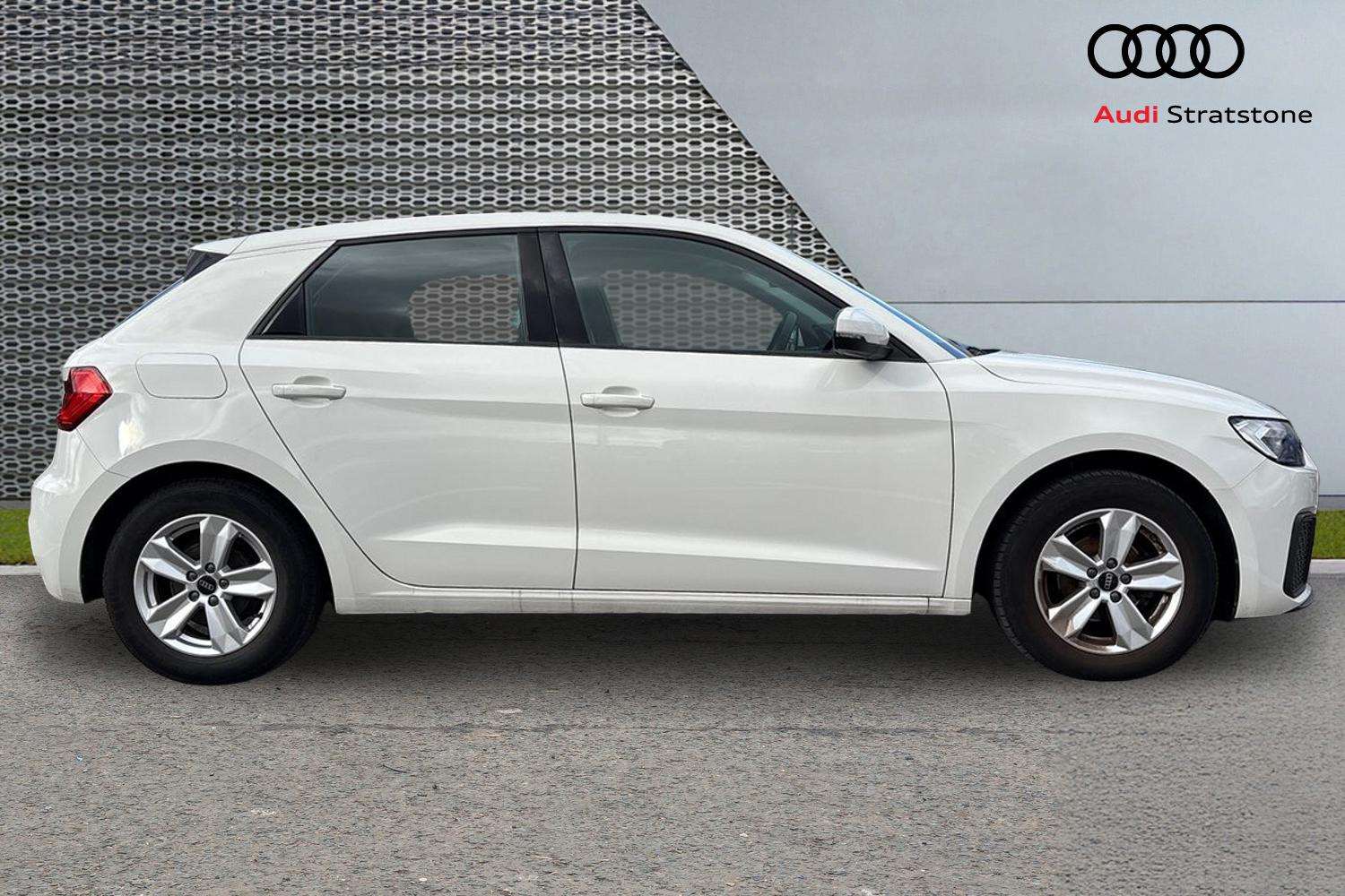 Used Audi A1 2023 for sale - 76373749: Photo 4
